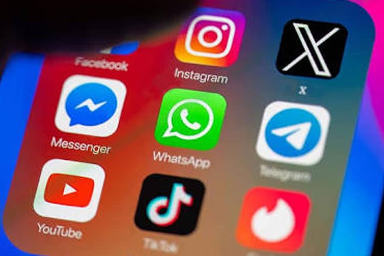 Malaysia Ikut Batasi Akses Media Sosial untuk Remaja