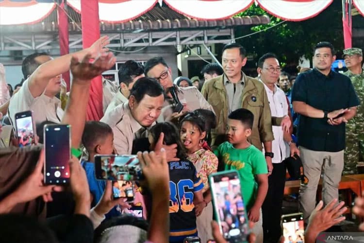 Presiden Prabowo Rayakan Tahun Baru 2026 Bersama Pengungsi di Tapanuli Selatan