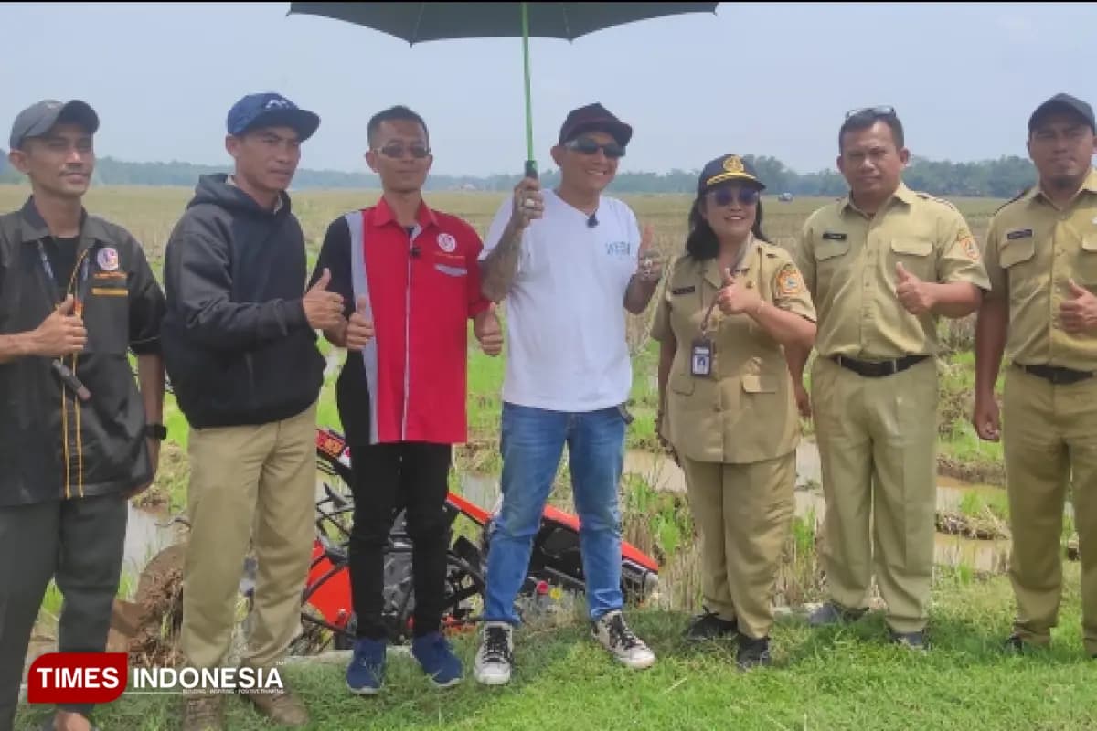Kades Purwasaba Banjarnegara, Hoho Alkaf Dapat Hibah Alat Pertanian dari Ishoku